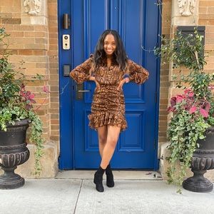 Meet your Posher, Sydney